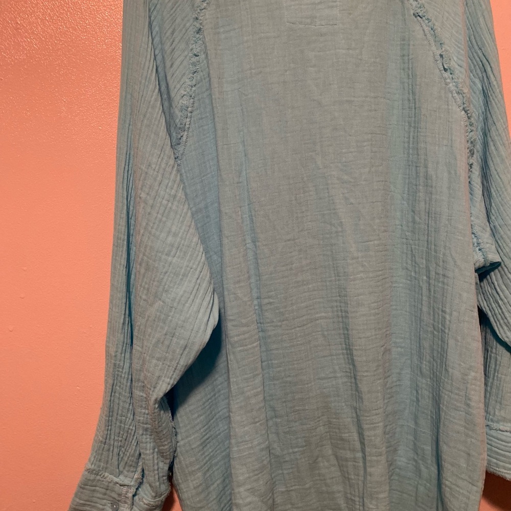 lightweight button up. Perfect for any time of year